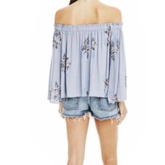 ASTR Annabelle Top - Picture 2 of 3